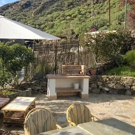 Apartment Charming 2-bedroom With Garden In Mogan
